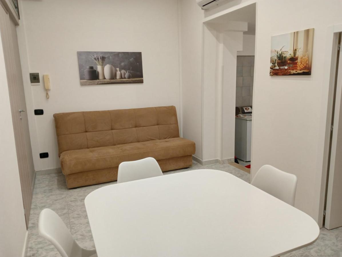Apartamento Fra Sole E Stelle Bari Exterior foto
